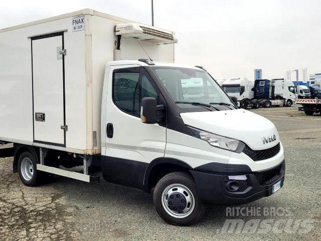 Iveco 50C15 Chladiarenské nákladné vozidlá