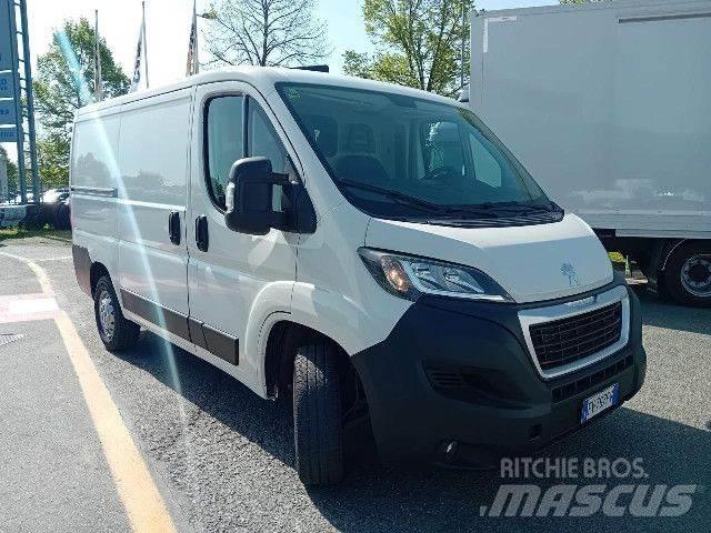Peugeot BOXER Skriňová nadstavba