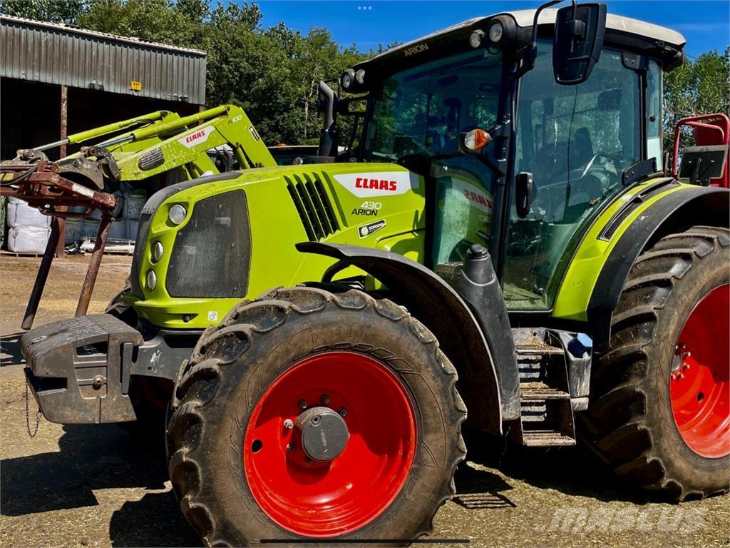 CLAAS ARION 430 Traktory