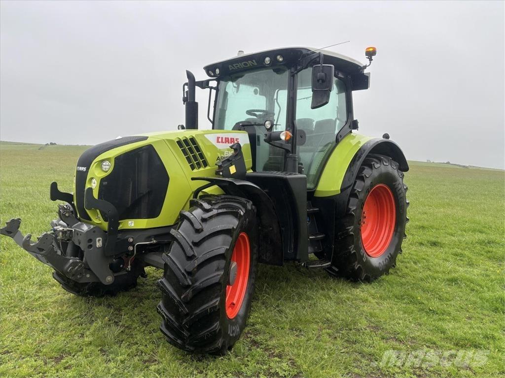CLAAS ARION 610 Traktory