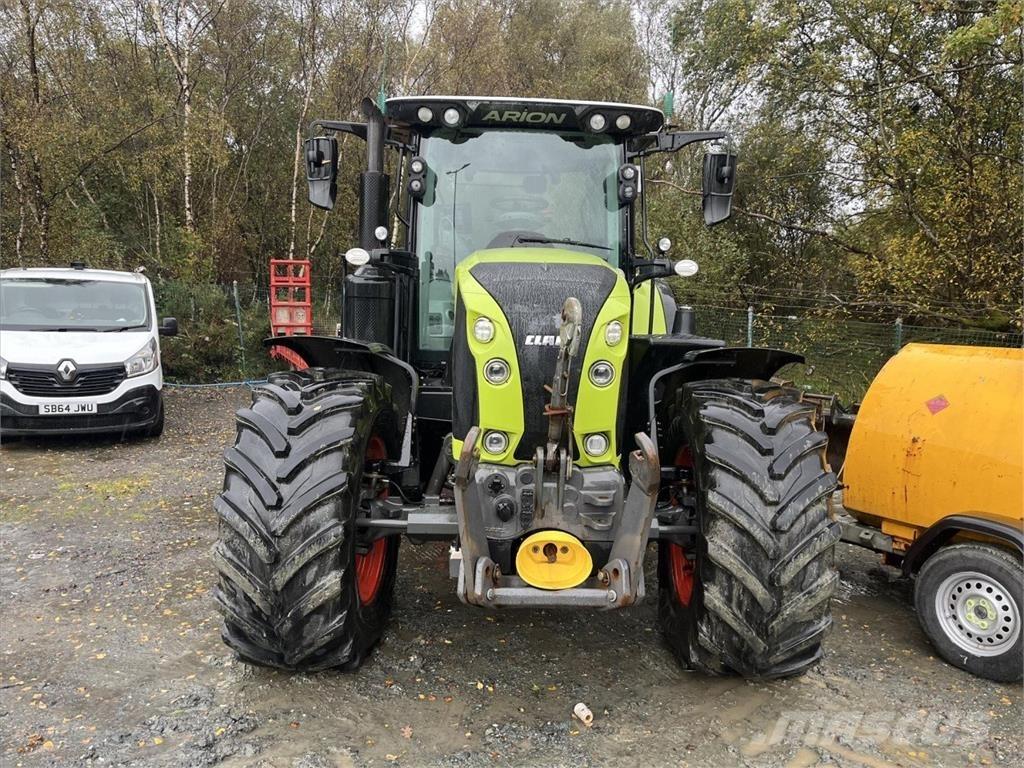 CLAAS ARION 650 Traktory