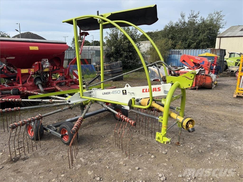 CLAAS LINER 450 Obracače a zhrabovače sena