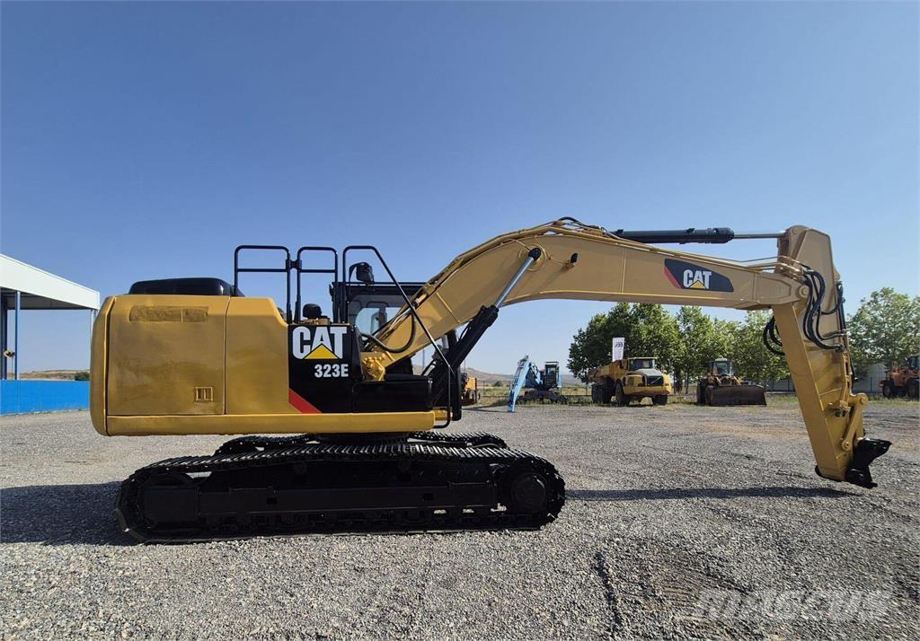 CAT 323ELN Pásové rýpadlá
