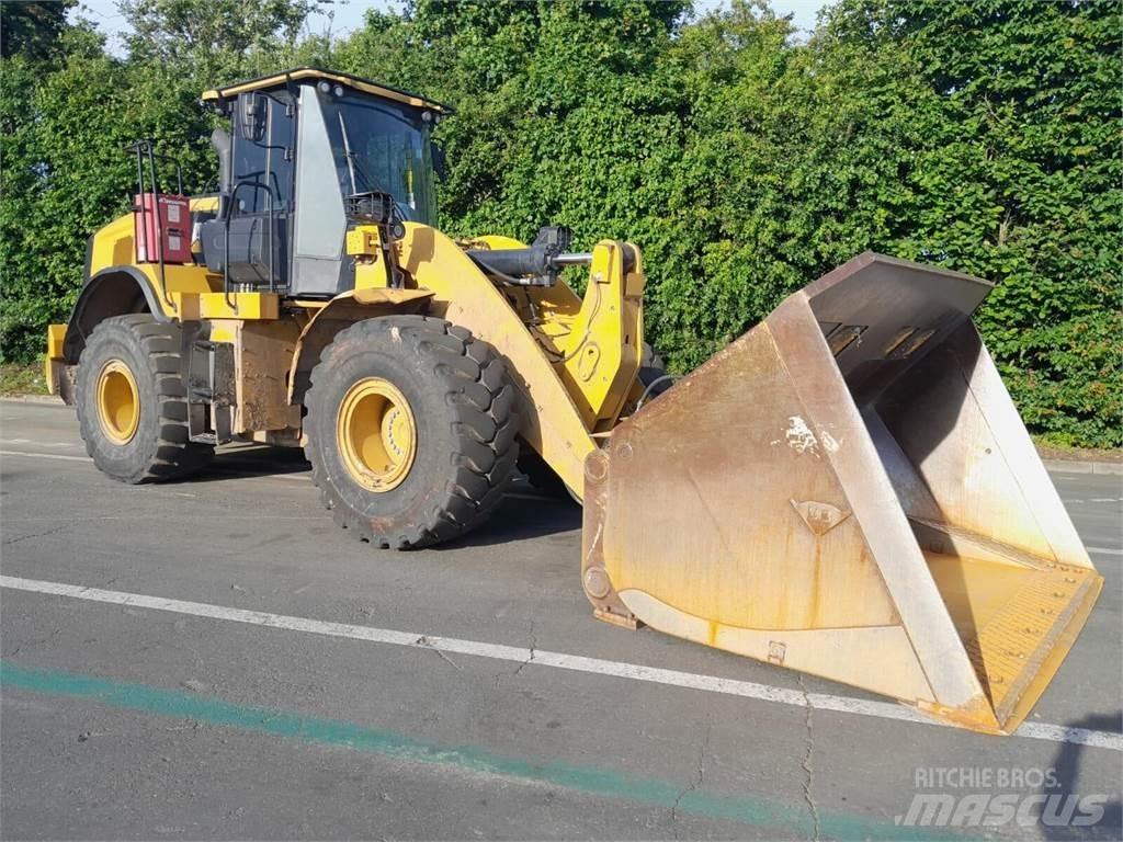 CAT 950M Kolesové nakladače