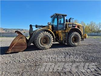 CAT 966M Kolesové nakladače