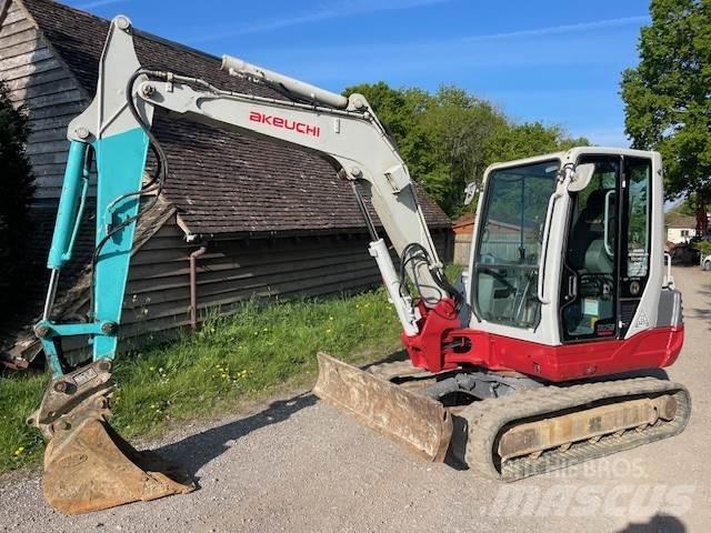 Takeuchi TB250 Midi rýpadlá 7 t - 12 t