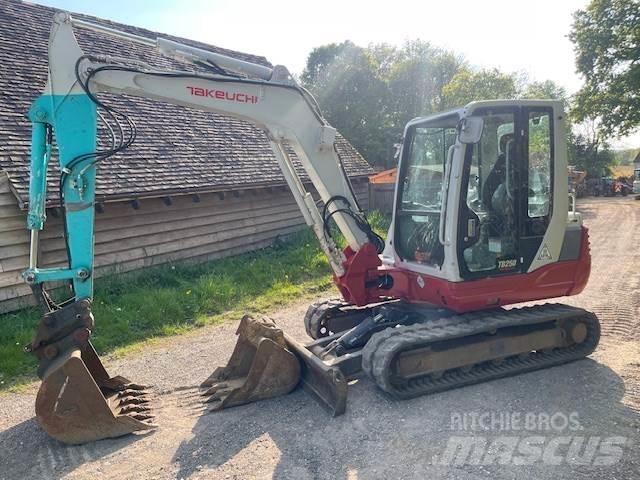 Takeuchi TB250 Midi rýpadlá 7 t - 12 t