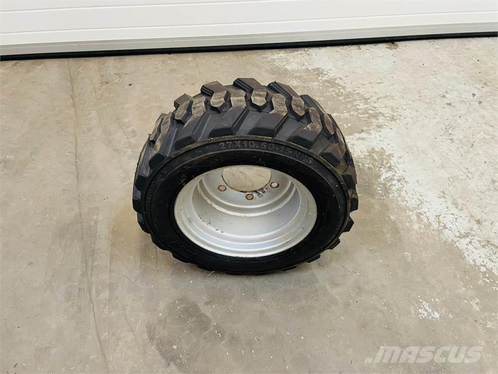  27X10,5X15 Pneumatiky, kolesá a ráfiky