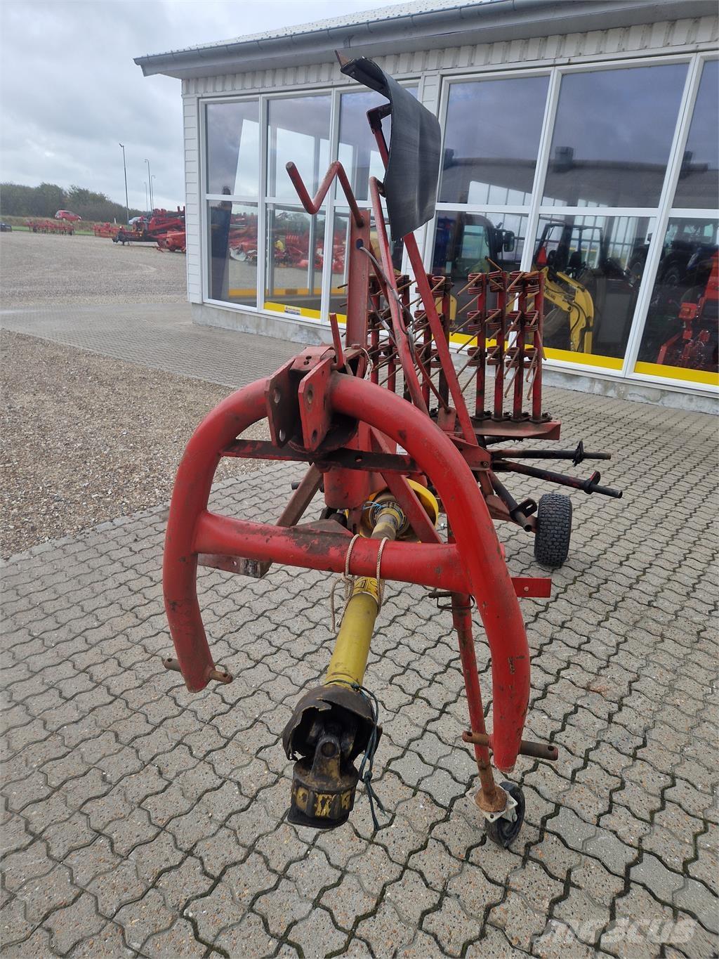  3 METER RIVE Obracače a zhrabovače sena