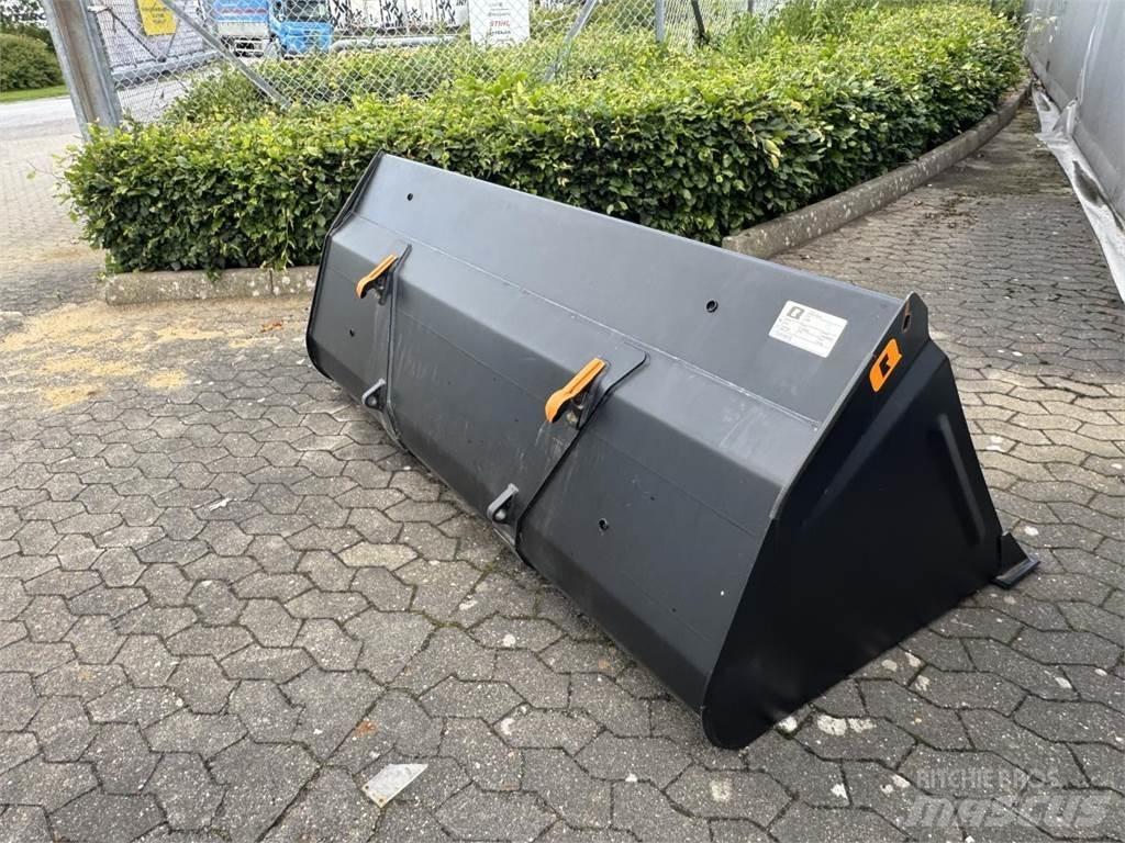 Ålö VL 225 SKOVL Čelné nakladače a rýpadlá