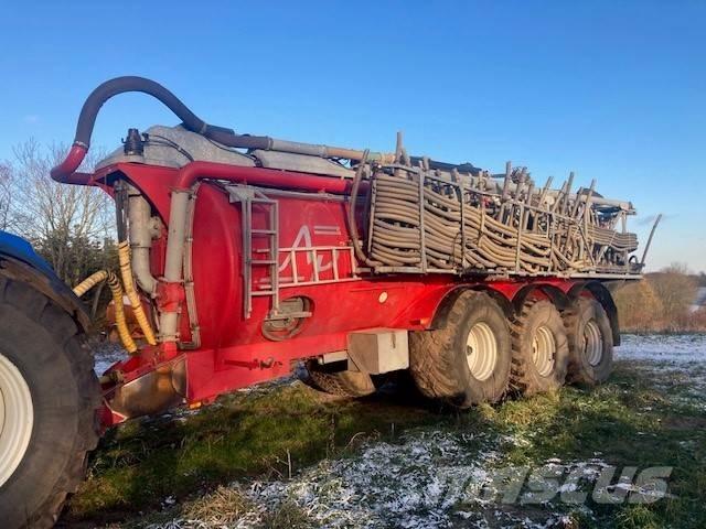 AP GV25TRIDEM Aplikačné cisterny