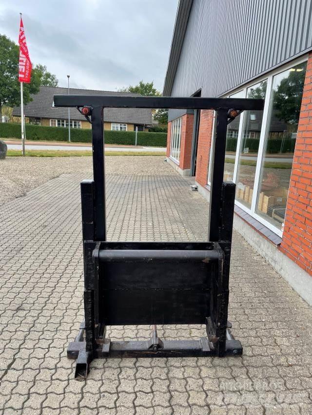  BALLESPYD T/BOBCAT Čeľuste na balíky