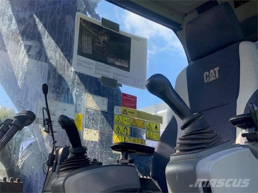 CAT 325F Pásové rýpadlá