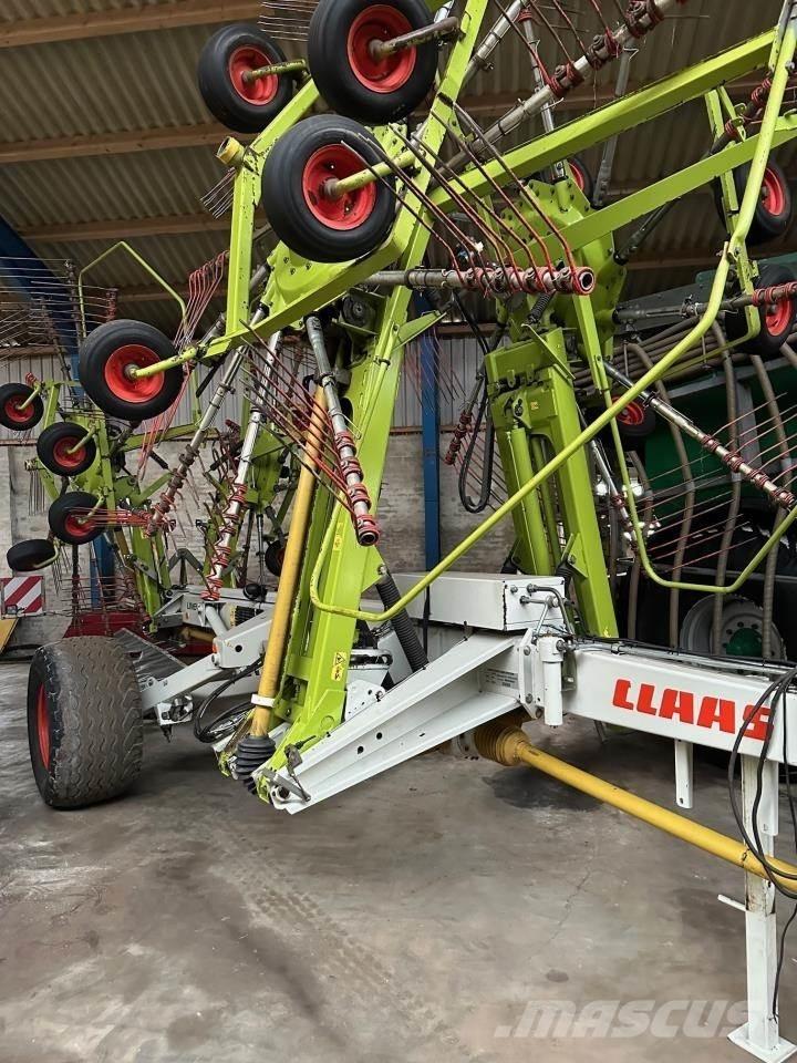 CLAAS LINER 3000 Obracače a zhrabovače sena