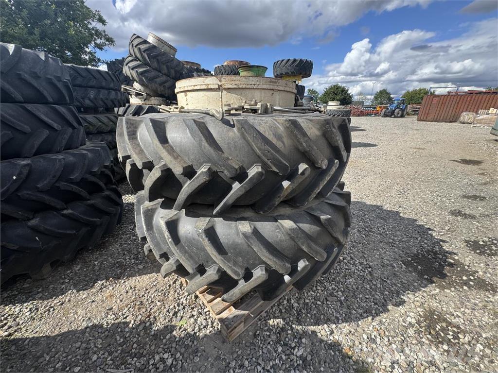 Datho 20.8R38 Pneumatiky, kolesá a ráfiky
