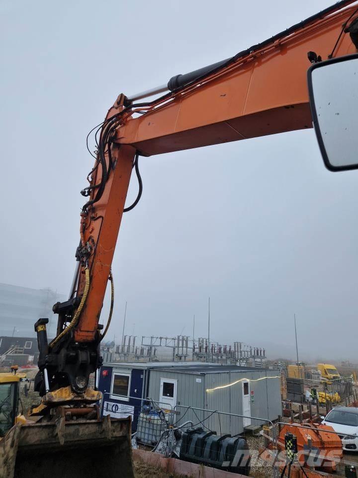 Doosan 255-5 Pásové rýpadlá