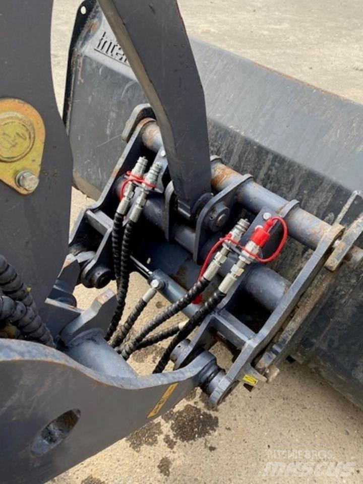Eurotrac W12 Mininakladače