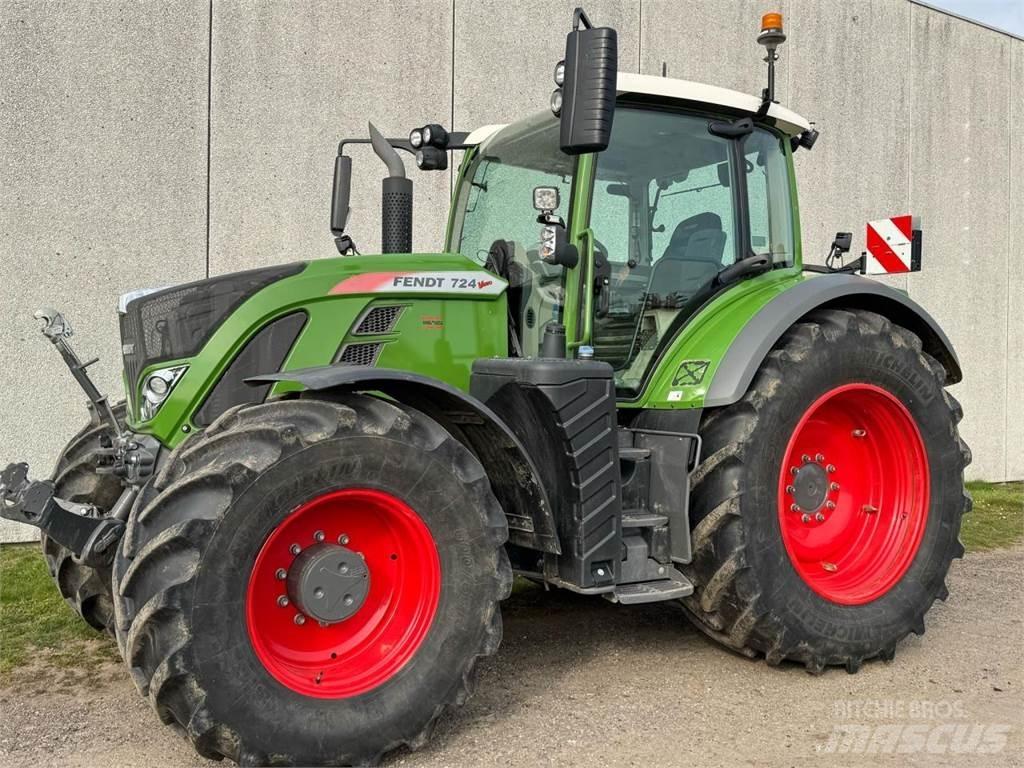 Fendt 724 Traktory