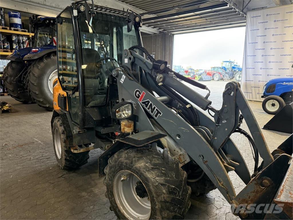 GiANT 2700HD Mininakladače