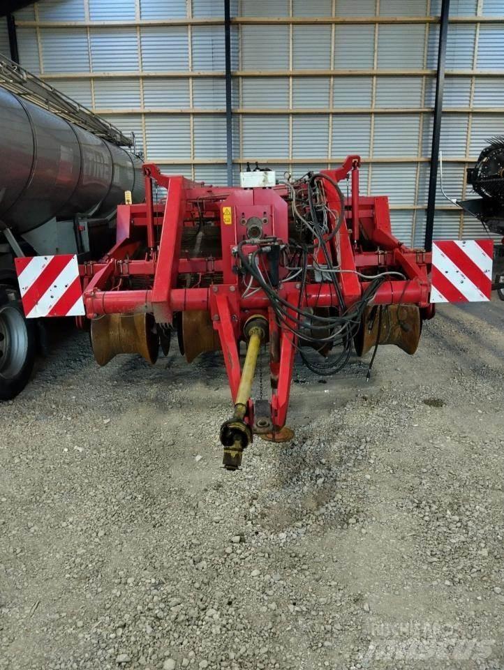 Grimme RL3000 Riadkové kultivátory