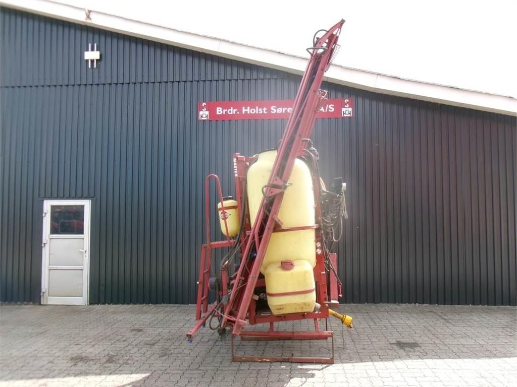 Hardi 1200L 15 M Nesené postrekovače