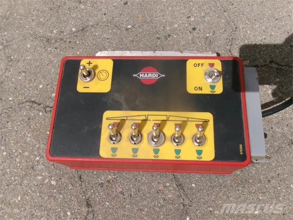 Hardi 1200L 15 M Nesené postrekovače