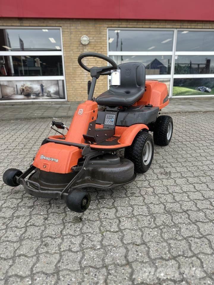 Husqvarna R13C Kompaktné traktory