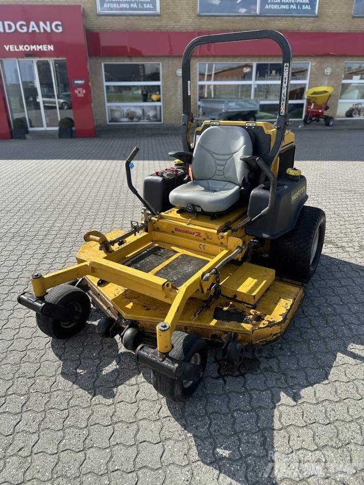 Hustler Z RD Kompaktné traktory