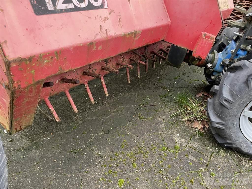 Hydromann 1250 Obracače a zhrabovače sena