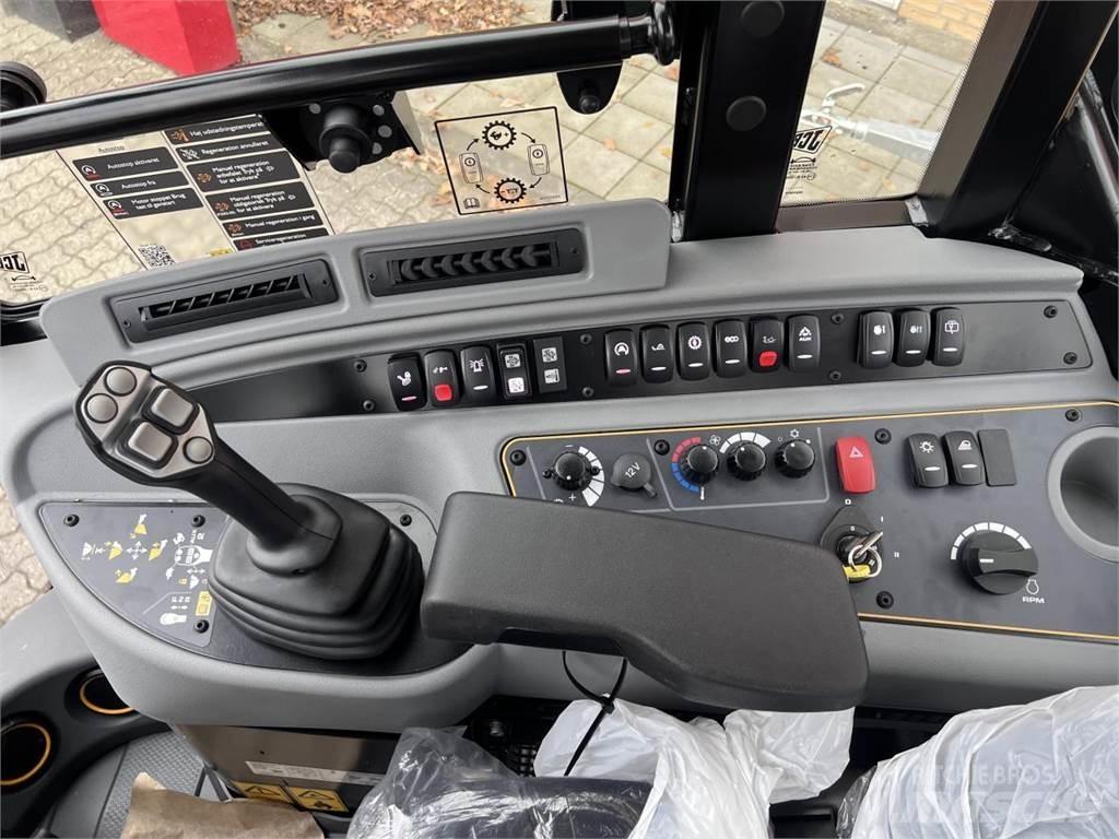 JCB 409 AGRI Kolesové nakladače