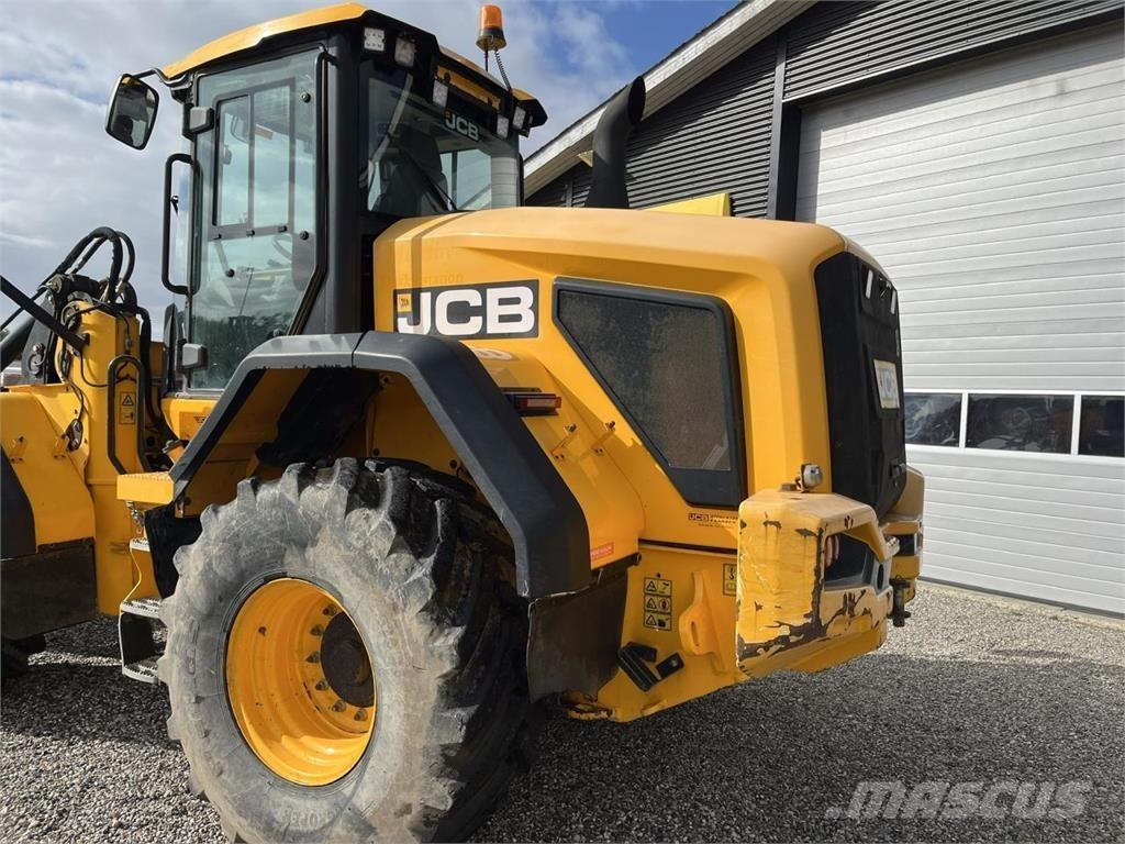 JCB 427 HT Kolesové nakladače