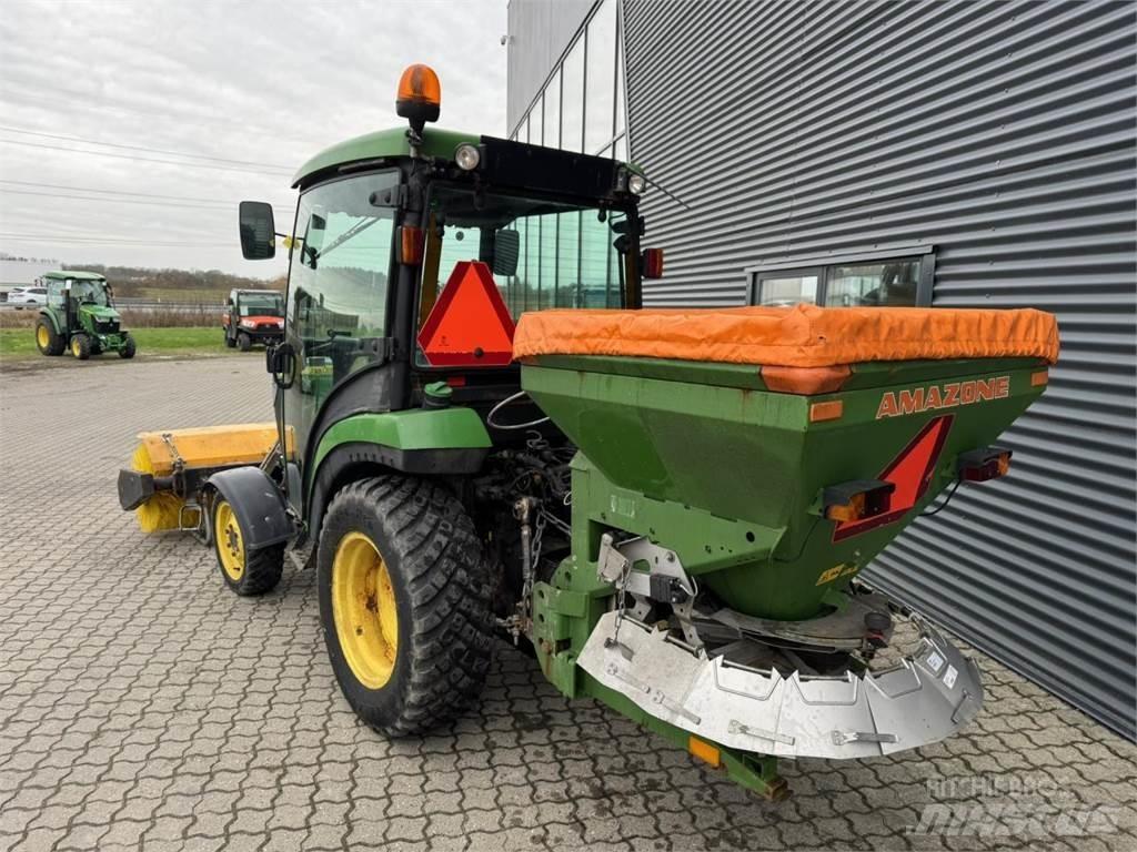 John Deere 2036R Kompaktné traktory