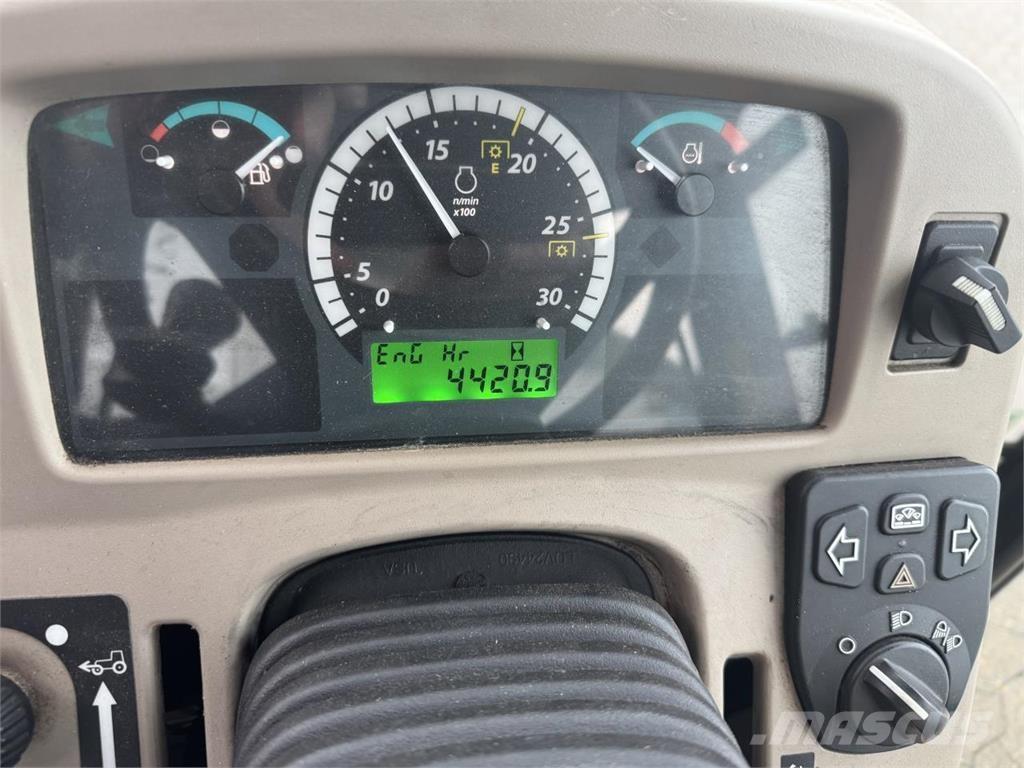 John Deere 3045R Kompaktné traktory