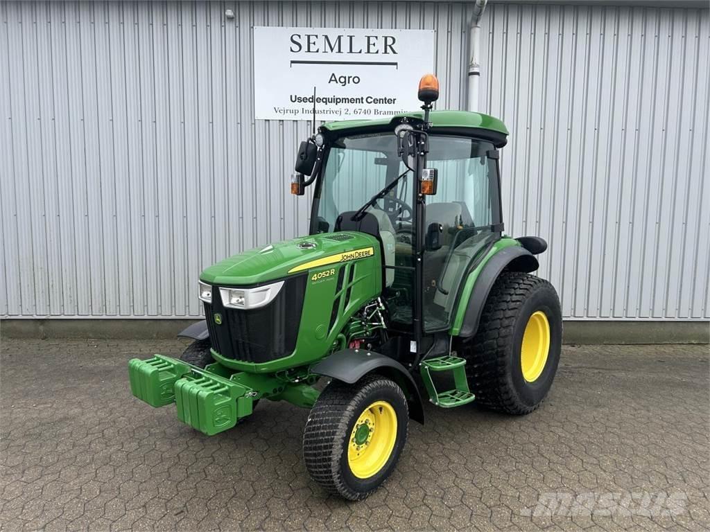 John Deere 4052R Kompaktné traktory
