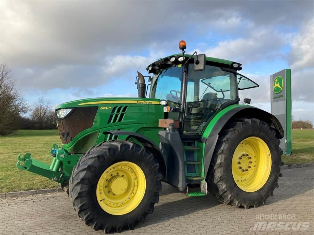 John Deere 6190R Traktory