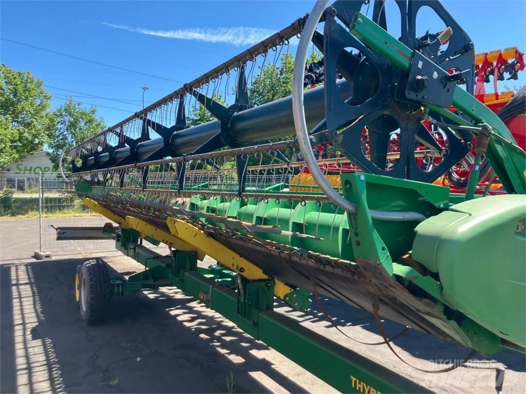John Deere 630R Kombajnove hlavice