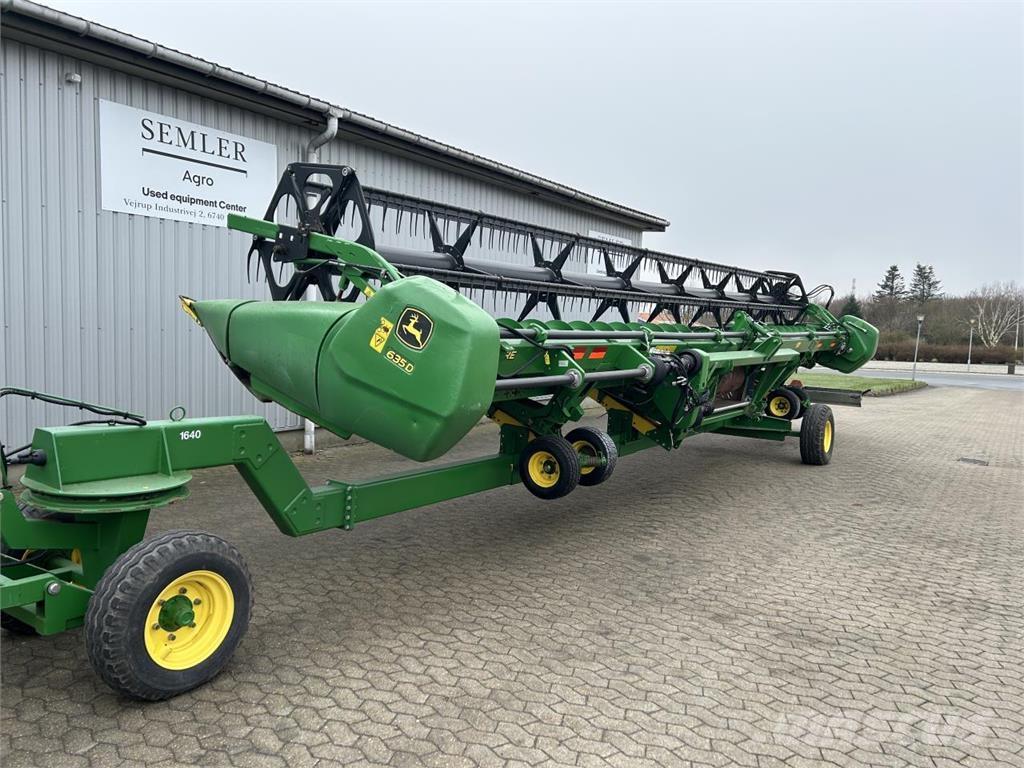 John Deere 635D Kombajnove hlavice