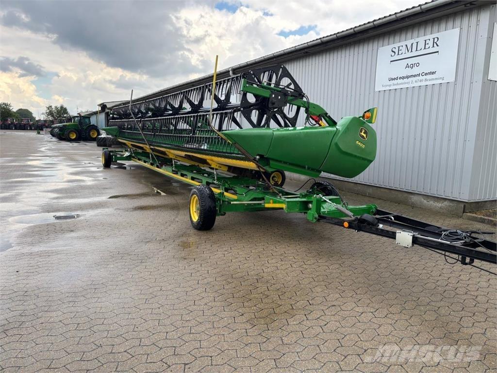 John Deere 640D Kombajnove hlavice