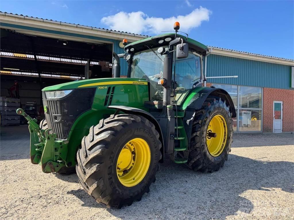 John Deere 7310R Traktory