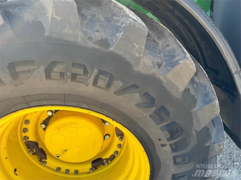 John Deere 7310R Traktory