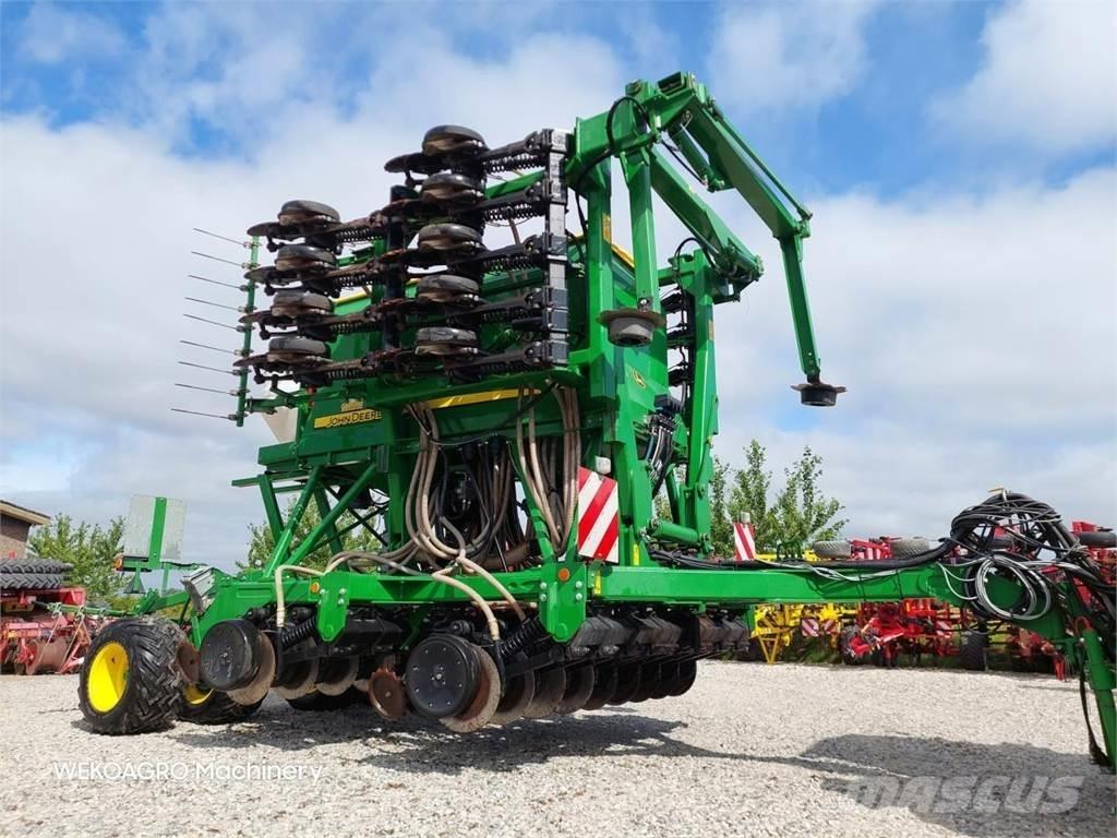 John Deere 750 A Mechanické sejačky