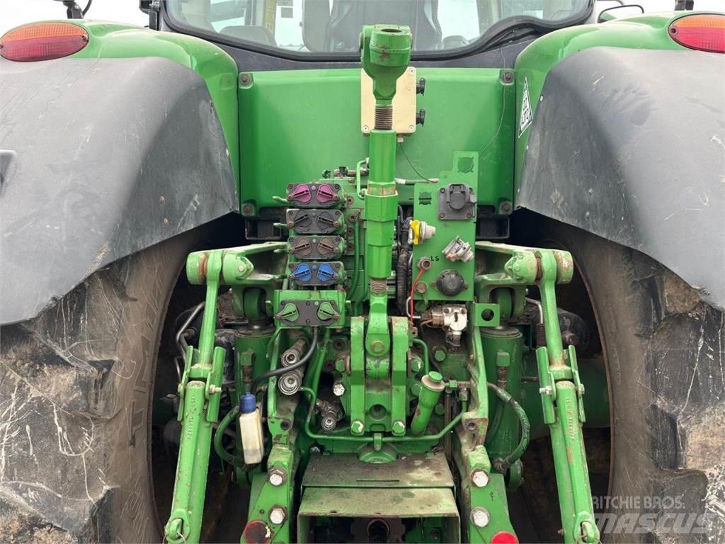 John Deere 8345R Traktory