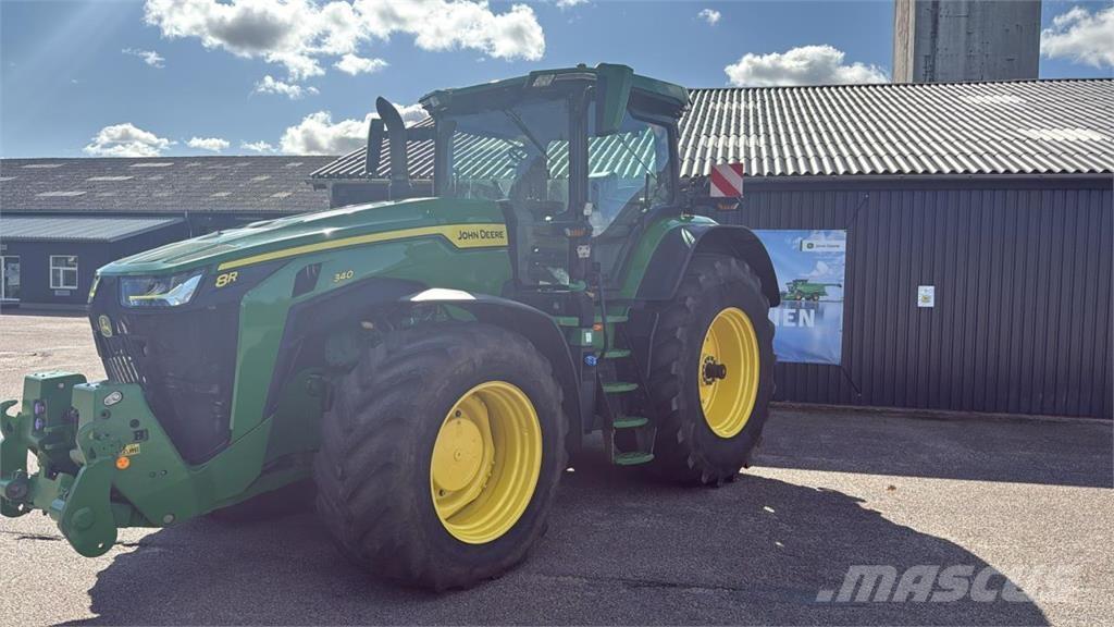 John Deere 8R 340 Traktory