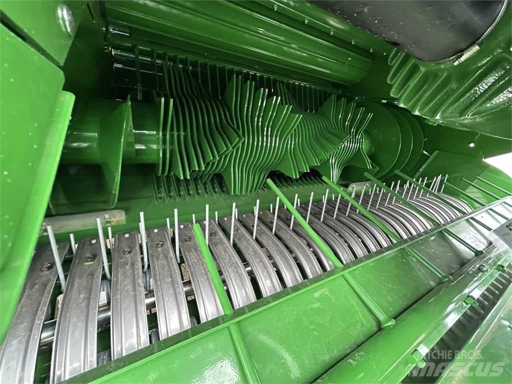 John Deere C441R Lisy na okrúhle balíky