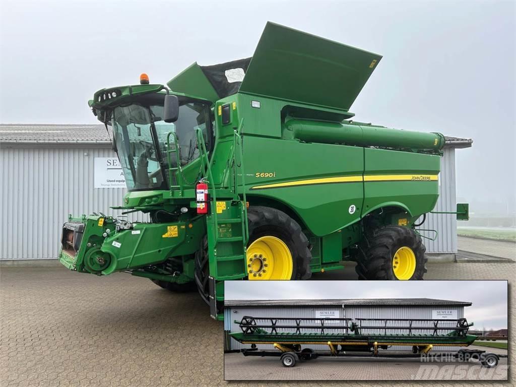 John Deere S690 Kombinované zberacie stroje