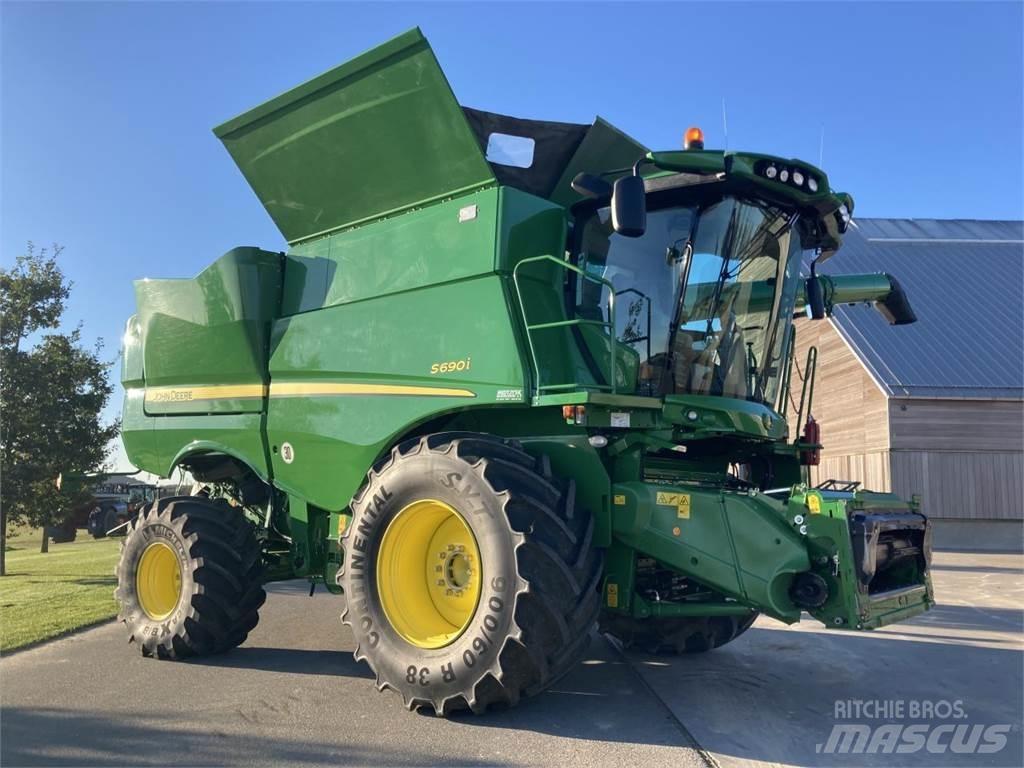 John Deere S690I Kombinované zberacie stroje