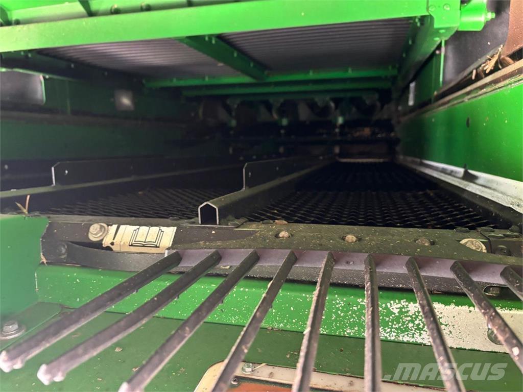 John Deere S785 Kombinované zberacie stroje
