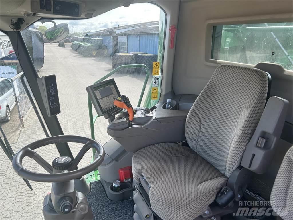 John Deere S785 Kombinované zberacie stroje