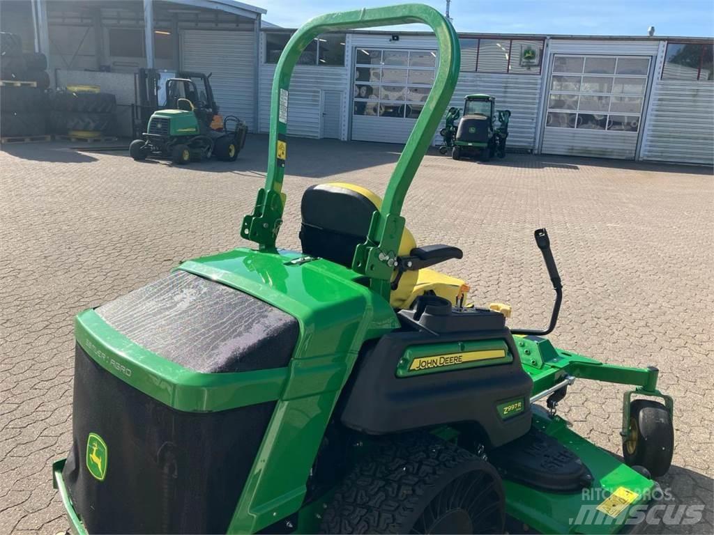 John Deere Z997 Kompaktné traktory