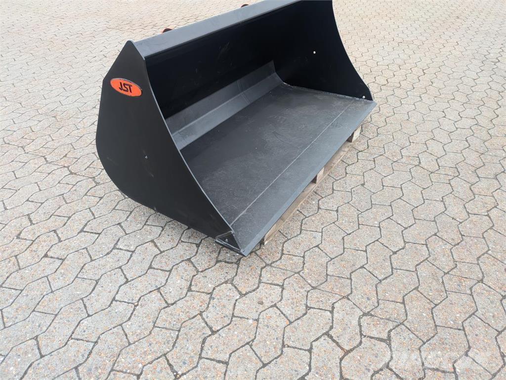 JST M SKOVL Ďalšie príslušenstvo traktorov